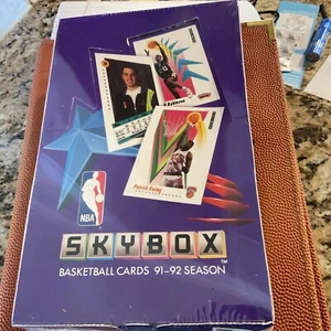 1991-92 Skybox Basketball Unopened Wax Box Sealed - Picture 1 of 3