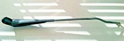 1981-1985 MERCEDES-BENZ 380SEC 420SEC 500SEC W126 ~ RIGHT WIPER ARM - Image 1 of 3