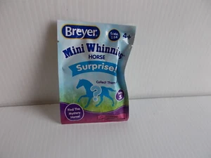 Breyer Pferde Mini Whinnies Pferd Überraschung Blind Bag Serie 5 #97260 - Bild 1 von 2