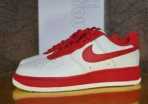NIKE BY YOU ROT UND WEISS- AIR FORCE 1- US 7 EU 39.5 - Bild 1 von 7
