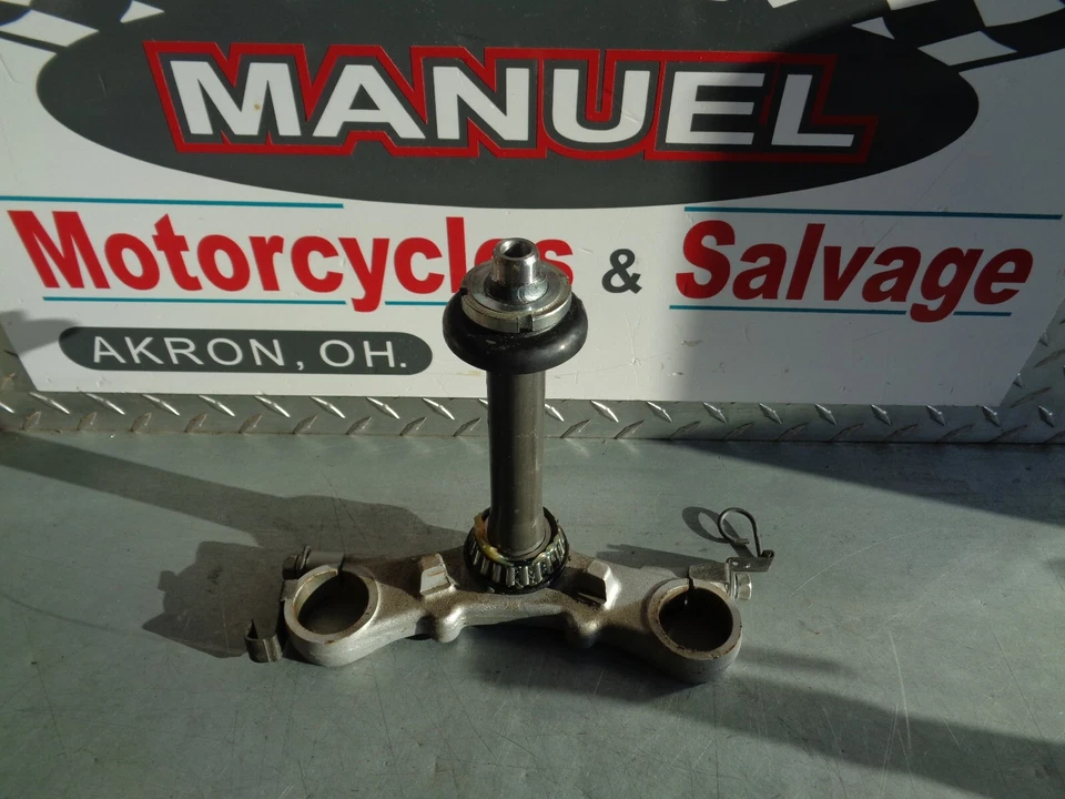 04 09 árbol triple inferior suzuki gs500f gs 500  Foto 1 de 1