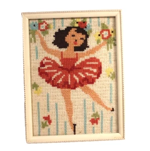 Vintage 1970s Handmade Ballerina Dancer Framed Cross Stitch Artwork 14 x 18.5cm - Picture 1 of 3