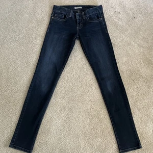 GUESS Los Angeles Women's Jeans Size 27 - Black  Denim Skinny/Straight Low Rise - Picture 1 of 5