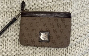 Vintage Dooney & Bourke 1975 Wristlet Wallet ! - Picture 1 of 8
