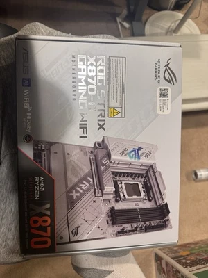 ASUS ROG Strix X870-A Gaming WiFi AMD Foto 1 de 2