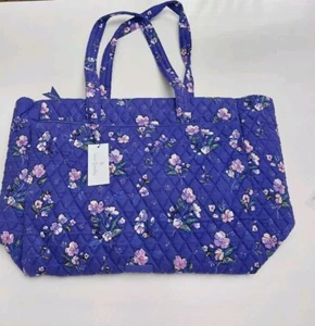 VERA BRADLEY WILD ROSES ULTIMATE TRAVEL TOTE Laptop Compartment NWT - Picture 1 of 8