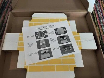 VINTAGE NEW OLD STOCK - LILLIAN VERNON FULL SET /CARDBOARD BRICK BLOCK SET 24 - Image 1 of 4