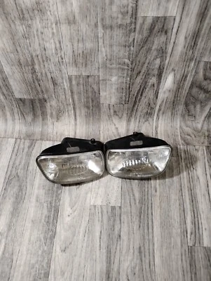 2002-2009 Chevrolet Trailblazer Fog Lamp Pair 224106 OEM - Image 1 of 4