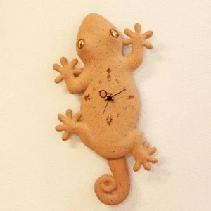 Japanese Lucky Gecko Wall Pendulum Clock Terracotta Pottery Seto ware for Gift - Picture 1 of 11