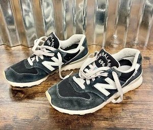 New Balance Schuhe Damen 7 Sportschuhe schwarz Wildleder Schnürschuhe - Bild 1 von 5