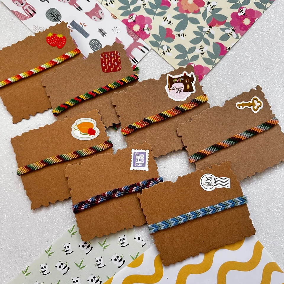 Autunno Bracciali dell'amicizia realizzati a mano con tecnica macramè - Immagine 1 di 4