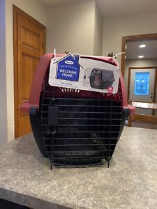 Petmate Pet Porter Carrier-Red-360 degree Vents-NEW