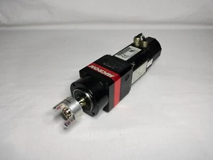 Servomotor Kollmorgen AKM21G-BNM22-00 AKM21GBNM2200 PM con cabezal de engranaje - Imagen 1 de 11