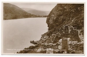 Temple-Na-Skellig Upper Lake Glendalough Iglesia de la Roca Wicklow Irlanda RPPC - Imagen 1 de 2