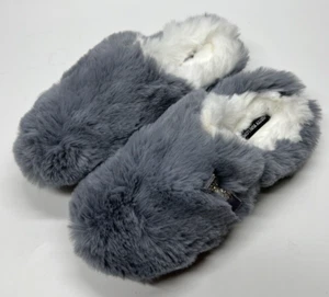 Pretty You London Slippers Womens Small 5-6 Gray Faux Fur Slip On House Shoes - Picture 1 of 7