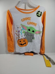 Star Wars Mandalorian Glow In The Dark Halloween Pajamas Size 6 NEW - Picture 1 of 4