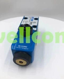 NEW VICKERS KCG-3-250D-Z-M-U-H1-10 Proportional Valve Fast Delivery - Picture 1 of 1