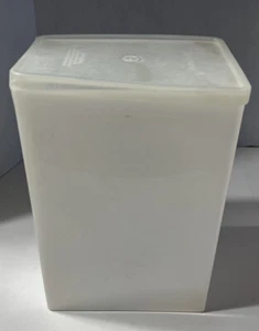 Vintage Tupperware Ice Cream Freezer Storage Container #484-2 with Lid #486-5 - Picture 1 of 10