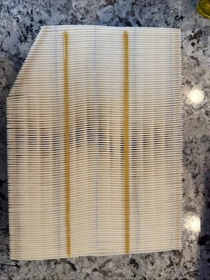 Filtro de aire Fram 2025 para camioneta GMC Sierra 1500 6,2 litros Foto 1 de 4