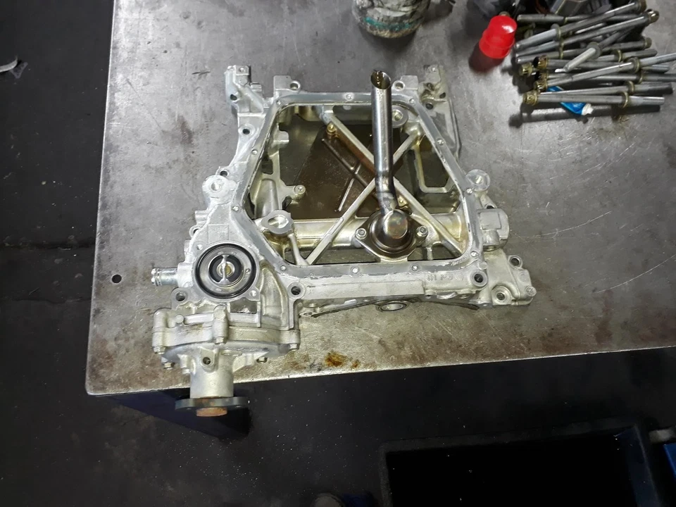 SUBARU FORESTER SH 01/2011-12/2012 UPPER ALLOY PAN 2.5L FB25 PETROL - image 1 of 1