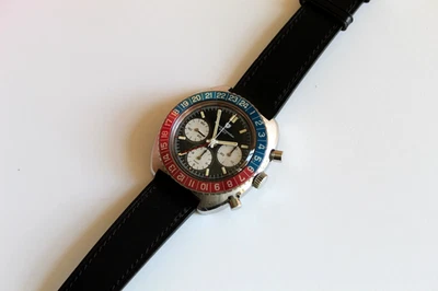 VINTAGE NIVADA GRENCHEN GMT CHRONOGRAPH REF. 85009 VALJOUX 724 STEEL MENS WATCH - Image 1 of 4