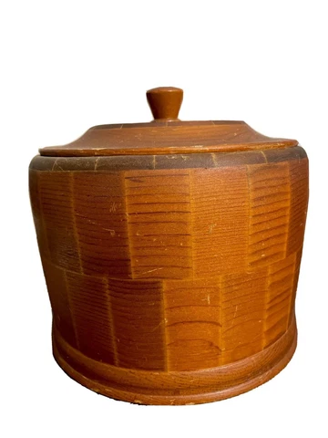 Vintage Nicoll & Co Redwoodware Sequoia Weave Pail with Lid San Francisco CA Cover