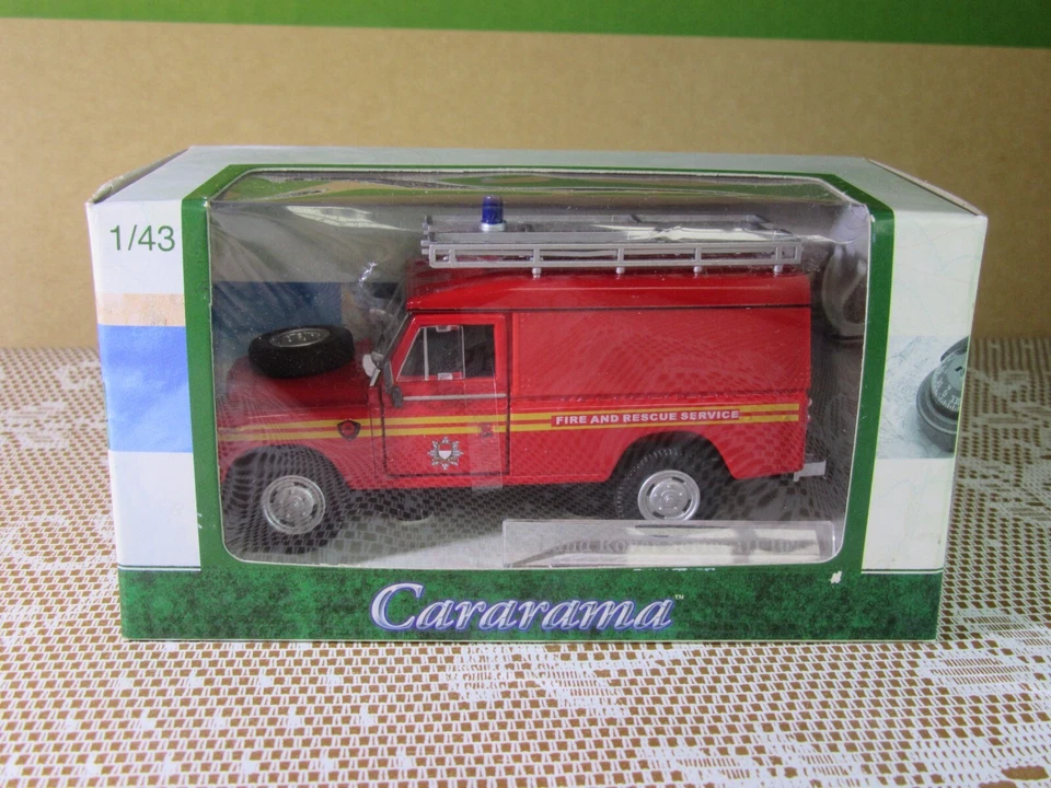 193Z Cararama Hongwell Land Rover 109 Série III Fire Rescue Brigade Rouge 1:43 - Photo 1/4