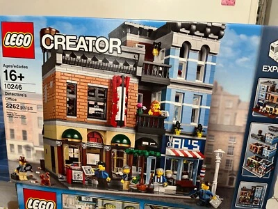 LEGO Creator Expert Detective's Office (10246) - Image 1 of 4