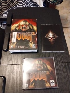 Juego completo de 3 discos Doom 3 Big Box para PC (Software de identificación, 2004) - Imagen 1 de 15