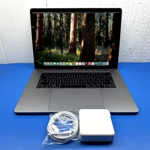 Apple MacBook Pro 15" 2019 i7 2.6GHz 6 Core 32GB RAM 512GB SSD 560X MV902LL/A - Foto 1 di 16