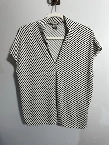 H&M Women’s M Black White Chevron Cap Sleeve Striped Blouse - Picture 1 of 6