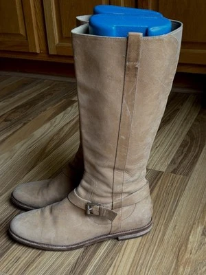 Botas altas Cole Haan de cuero tostado cremallera lateral tacón bajo punta almendra damas talla 9,5 Foto 1 de 4