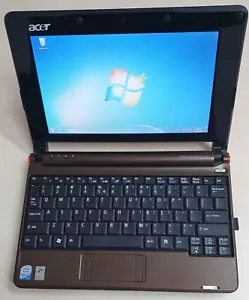 ACER Aspire ONE ZG5 Notebook Ultrabook Windows 7 Home prof. - Bild 1 von 11