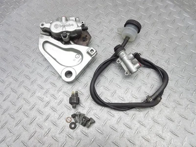 2003 03-05 Victory Vegas California Freno trasero Cilindro maestro Pinza Soporte Foto 1 de 4