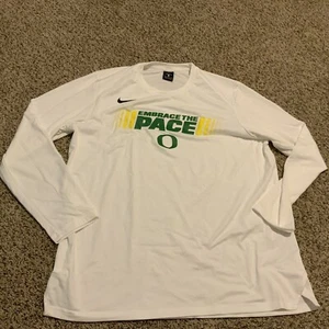 Nike Oregon Ducks “Embrace the Pace” Shooter L/S Shirt White Men’s XL Used * - Picture 1 of 5