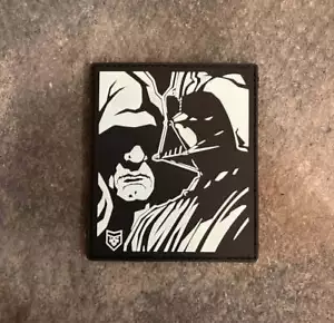 Emperor Palpatine Darth Vader Glow in the Dark toppa morale in PVC - Foto 1 di 1