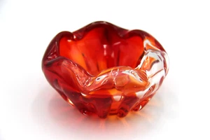 1960s Mid-Century Modern Red & Orange Art Glass Ashtray or Bowl Made in Japan - Picture 1 of 6