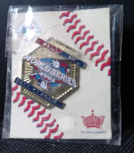 2002 World Series Game Pin - New - MLB - Fall Classic - Giants Vs Angels - Picture 1 of 2