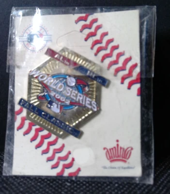 2002 World Series Game Pin - New - MLB - Fall Classic - Giants Vs Angels - Image 1 of 2