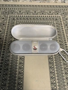 Beats by Dr Dre Pill 2.0 speaker system wireless Bluetooth White - Picture 1 of 9