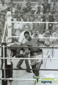 Larry Holmes Hand Signed 18x12 Autographed Boxing Photo PROOF & COA - Picture 1 of 1