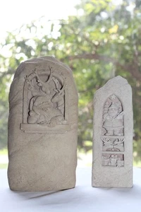 Set Of 2 Carruth Studio Christmas Santa's Window Garden Statues Wall Hang 7", 8" - Picture 1 of 16