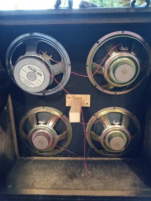 Gabinete de altavoces para guitarra Crate GE-412S 4x12 con altavoces Celestion G12H-100 y OEM Foto 1 de 3