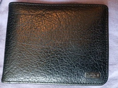 CARTERA DOBLE PLIEGUE CUERO NEGRO TUMI HOMBRE Tarjetero Foto 1 de 4