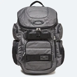 OAKLEY - Enduro 2.0 30L Backpack 17" Laptop - School College Back Pack - Gray - Picture 1 of 5