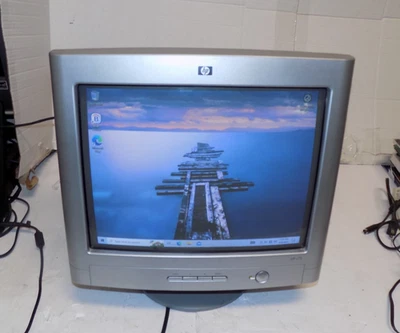HP v75 CRT Monitor, 1024x768 Resolution, 85 Hz Refresh Rate, WORKING - Image 1 of 4