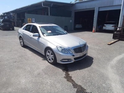 MERCEDES BENZ E CLASS W212/S212 07/2009-05/2016 SEDAN WIPER MOTOR FRONT  - image 1 of 4