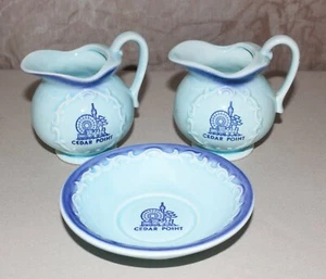 Vintage Cedar Point blau Keramik Krüge (2) Schale (1) 70er Jahre Souvenirs - Bild 1 von 8