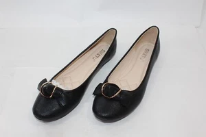 Shoes Slip On Black Flats with Bow Closed Toes Size 8 / 39 EUR Women's - Picture 1 of 8