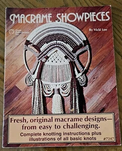 MACRAME SHOWPIECES Patterns TABLE Wall Art TOWEL HANGER Belt POT HANGERS - Bild 1 von 9